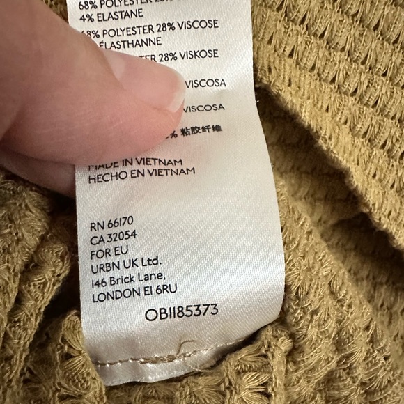 Free People Marley Off The Shoulder Twist Top Women's - Picture 7 of 7